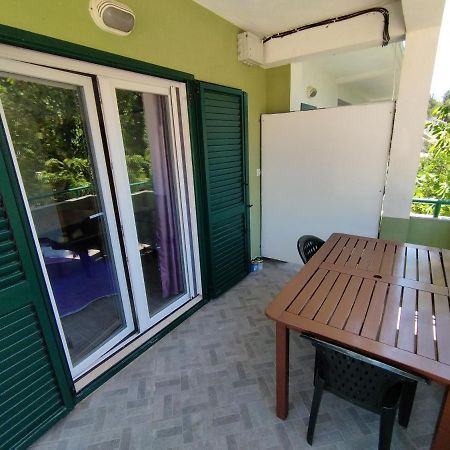 Apratman Uvala Duboka Kruscica Apartamento Kruscica  Exterior foto